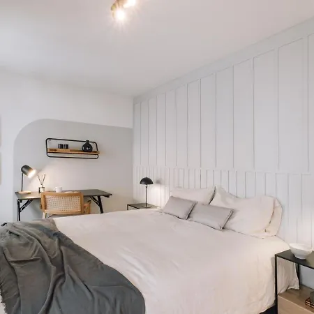 Comporta - 1 Bedroom And Parking In Parque Nacoes 아파트 *