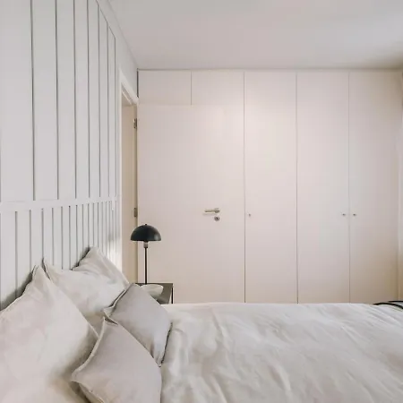 Comporta - 1 Bedroom And Parking In Parque Nacoes Daire Lisboa